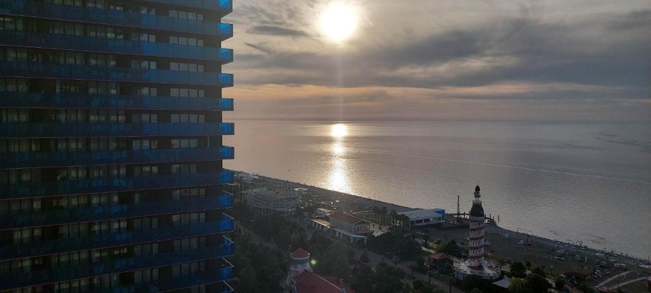Orbi City In Batumi Bagian luar foto