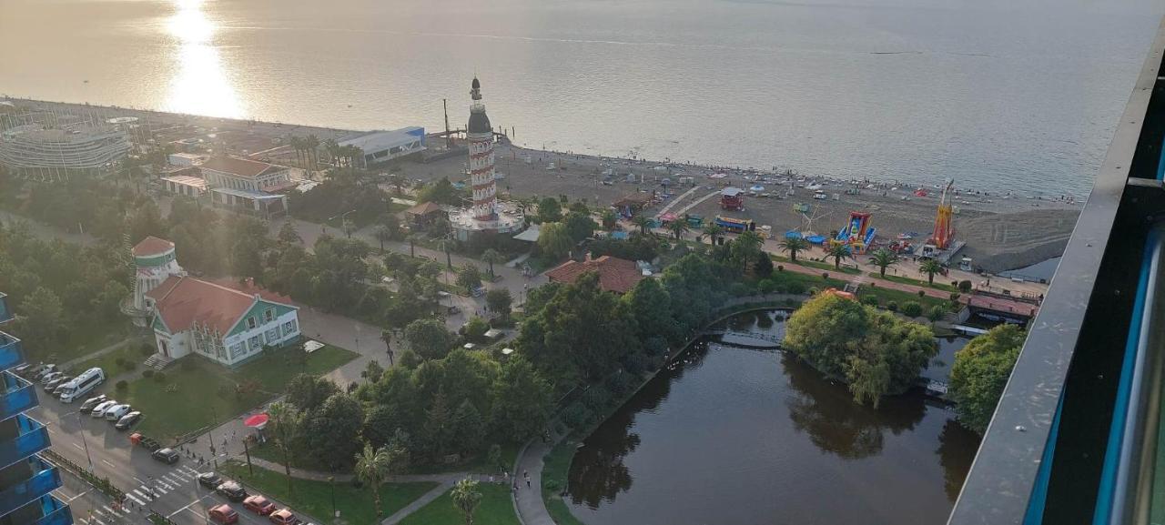 Orbi City In Batumi Bagian luar foto